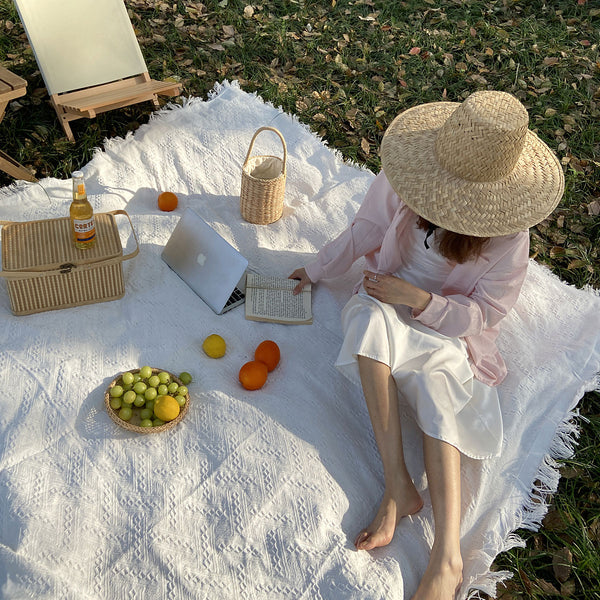 2color ribbon tile picnic cloth