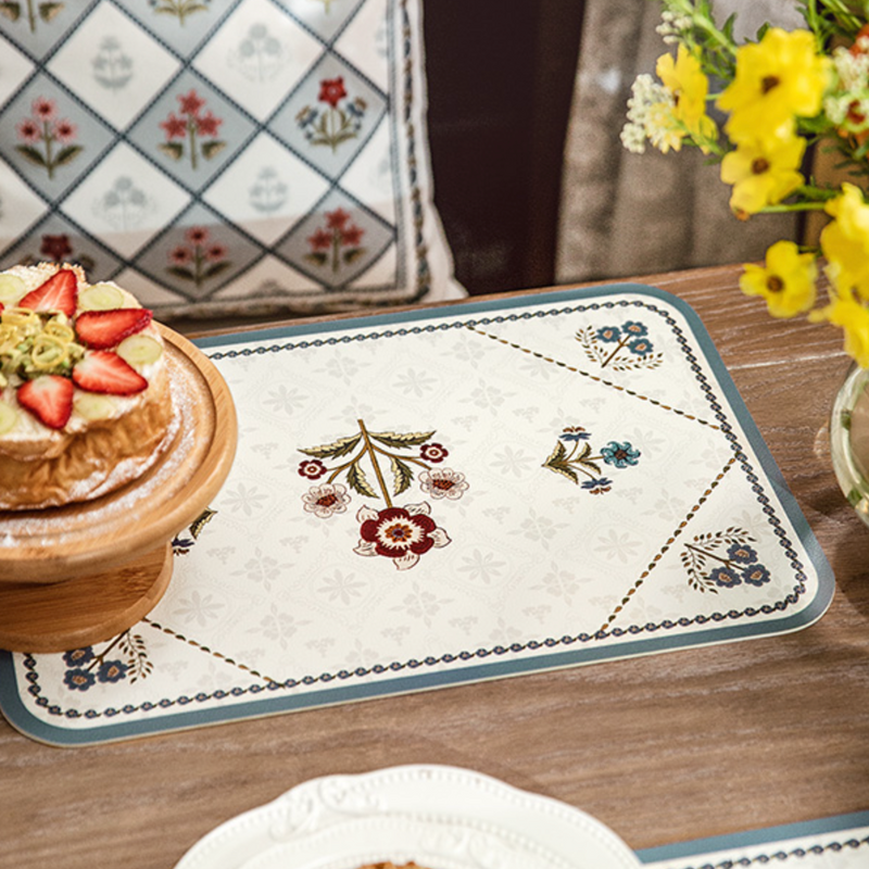 royal blue edge flower place mat
