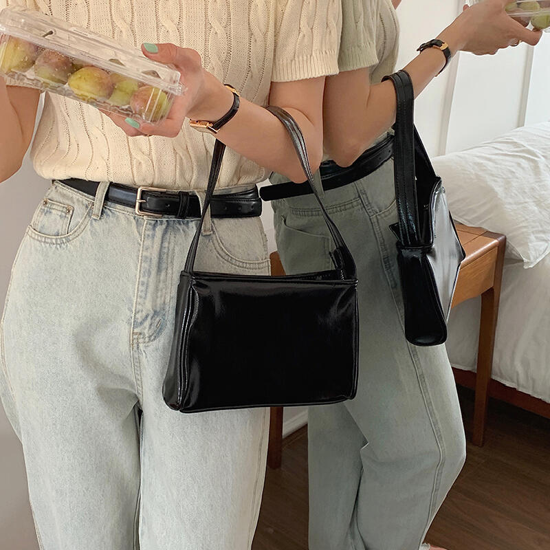 simple leather square hand bag