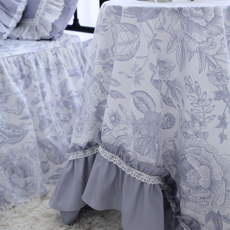 dull blue flower table cloth