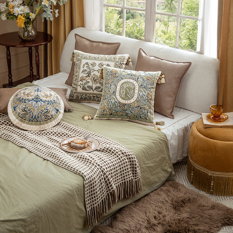 acanthus luxury cushion