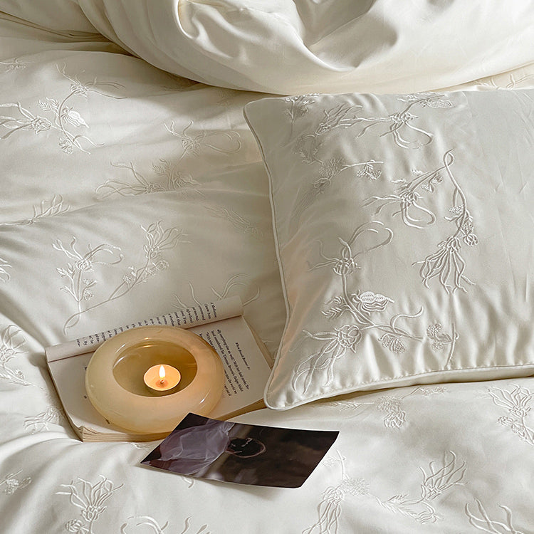 white floral embroidery bedlinen set