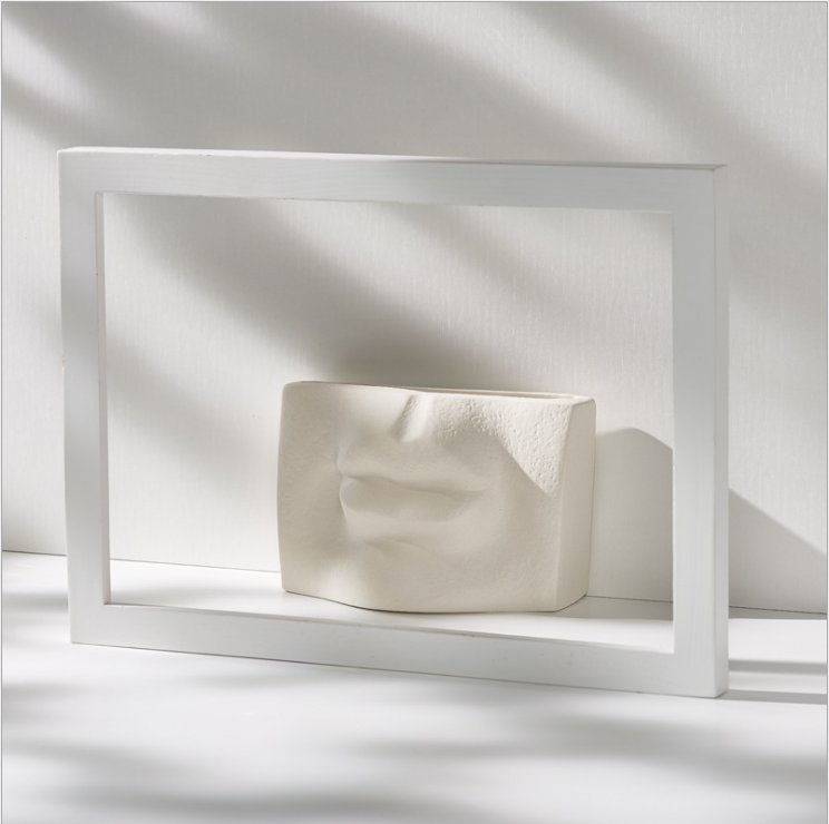 unique face vase