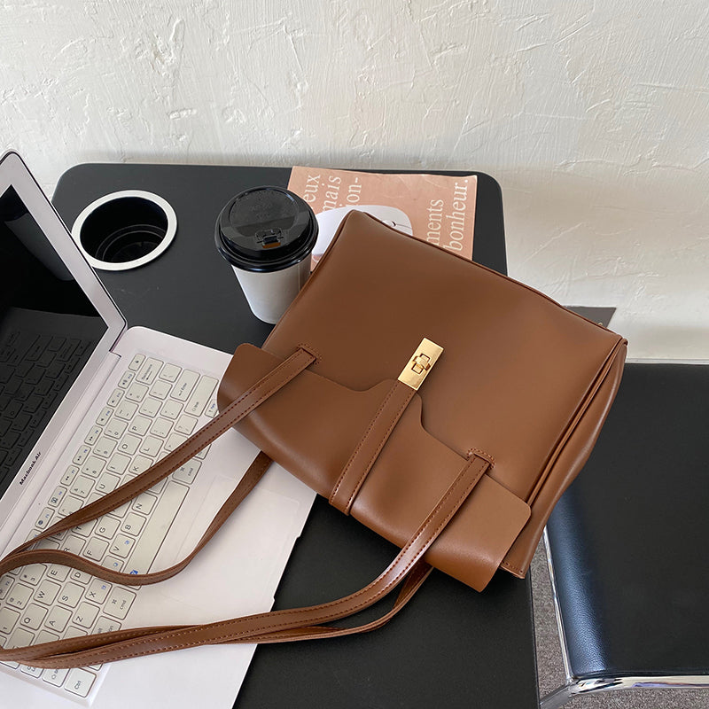 square one shoulder hand bag