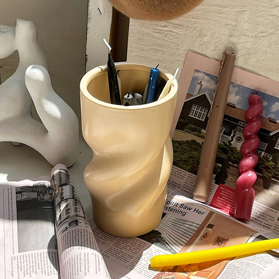 2color twiste barrel vase